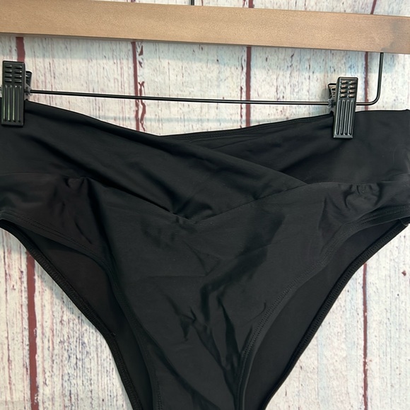 NWT HALARA Crossover bikini bottom - Picture 4 of 13